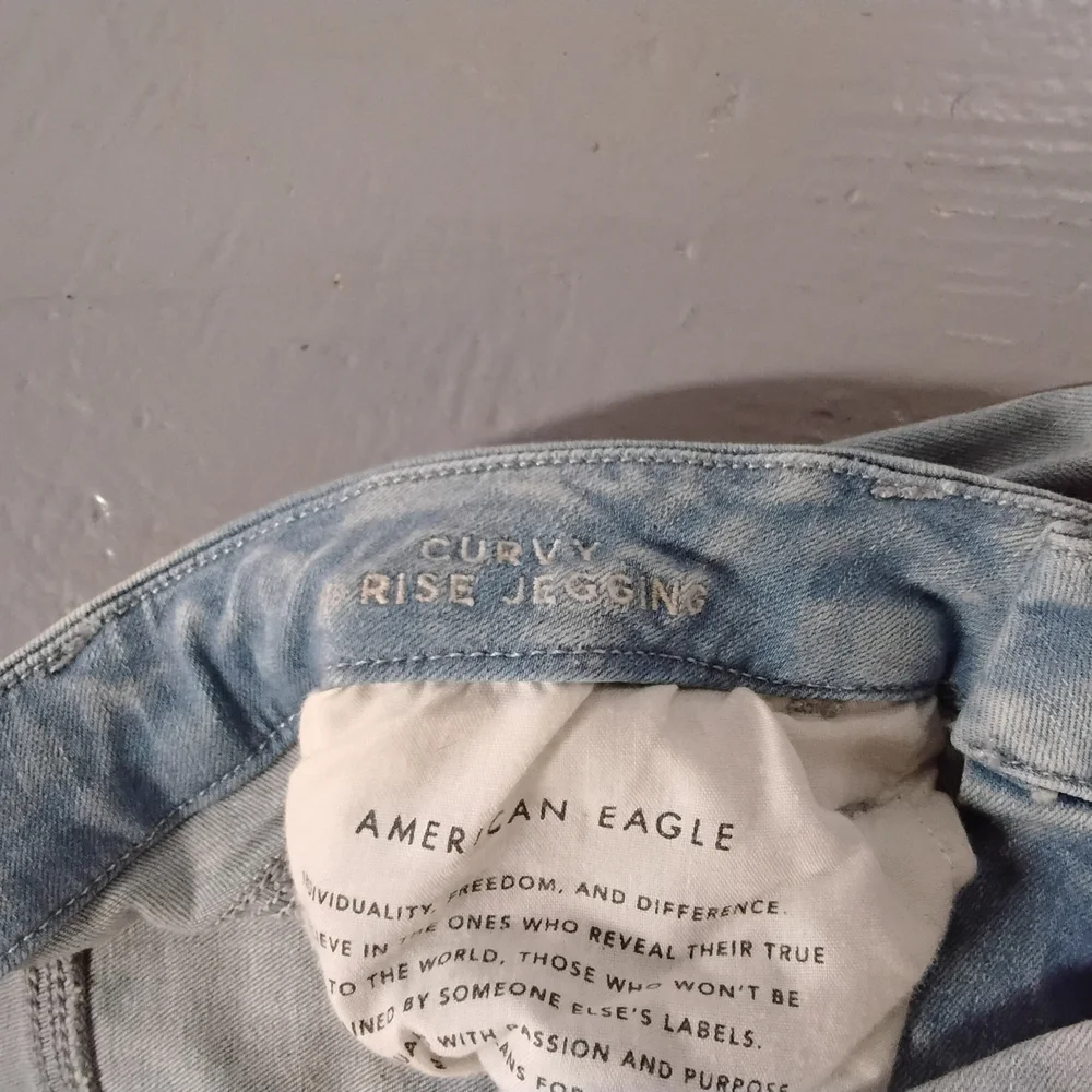 Ameracan eagle Curvy Hi-rise Jegging - Picture 2 of 3